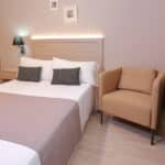 cama individual habitación hotel villa de Verín Ourense Galicia